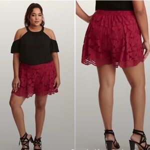 torrid Burgundy Lace scalloped hem shorts